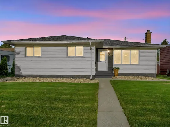 9207 169th St NW, Edmonton, AB T5R 2X3