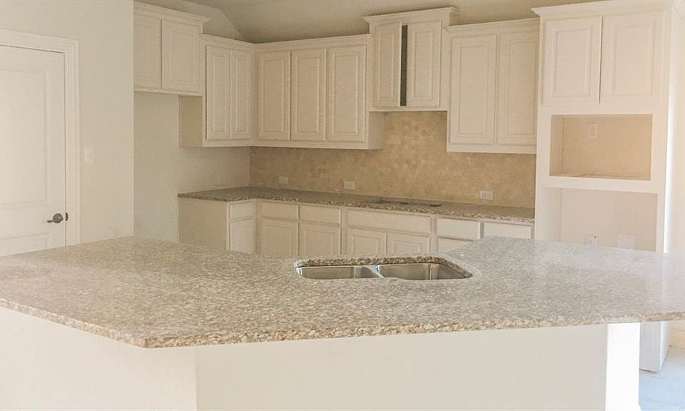 2nd image of 616 Granite Shoals Dr