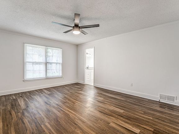 4th image of 7055 Cobblestone Dr
