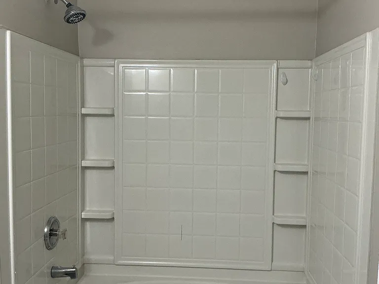 5553 Strathmoor Manor Cir — Photo 7