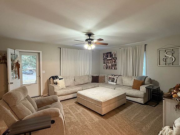 5th image of 1020 Carroll Ave