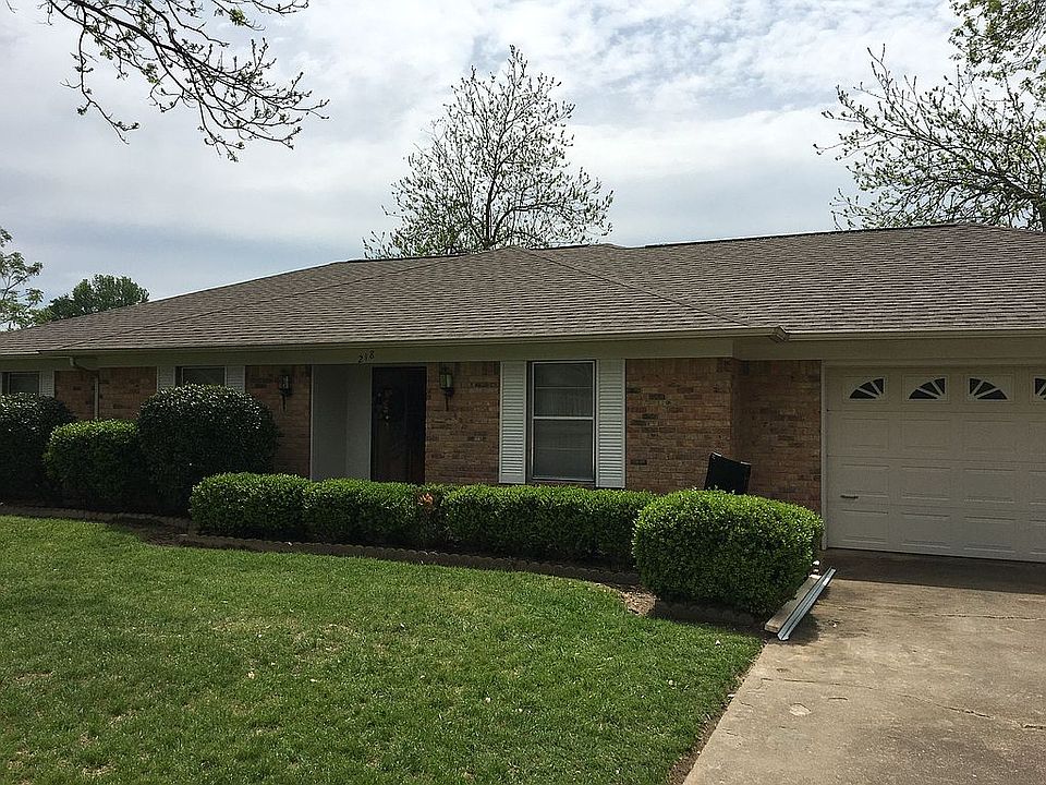 1st image of 218 Pamela Dr