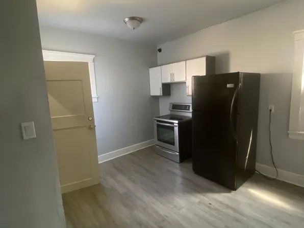 2520 W Center St, Milwaukee, WI 53206