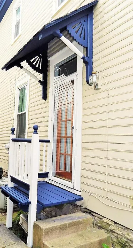 3 bed, 1400 sqft, $2,100 — Photo 4