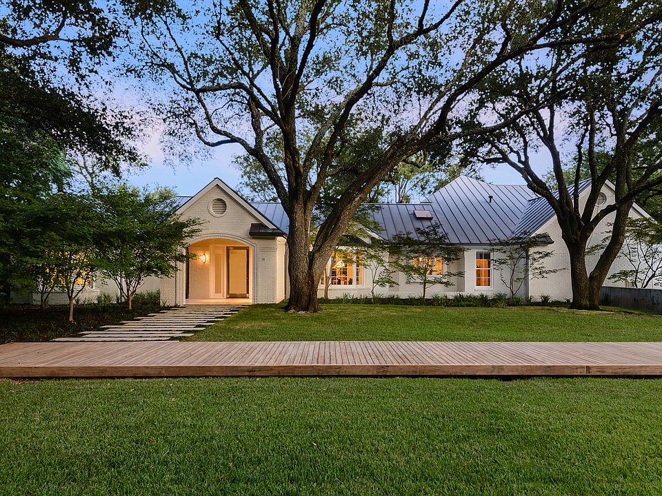 1st image of 4330 Park Ln