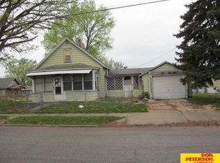 5824 S 41st St, Omaha, NE 68107