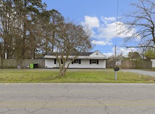 103 Saint Matthews Rd, Erwin, NC 28339