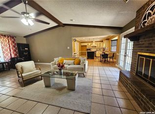 1648 EASTWOOD DR, Seguin, TX 78155
