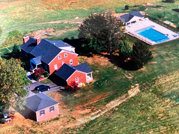 16120 Purcellville Rd, Purcellville, VA 20132