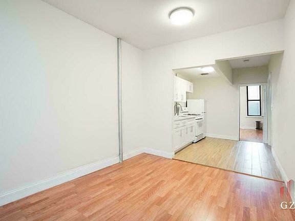 4th image of 1731 Lexington Ave #4AA