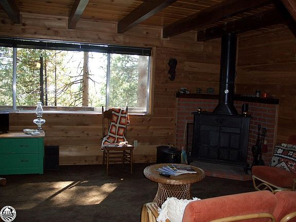 4th image of 29747 Kerns Dr