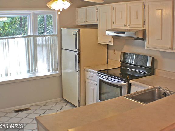 3rd image of 1711 Redgate Farms Ct