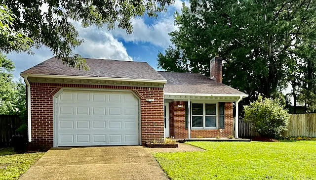 3 bed, 1400 sqft, $2,390 — Photo 1