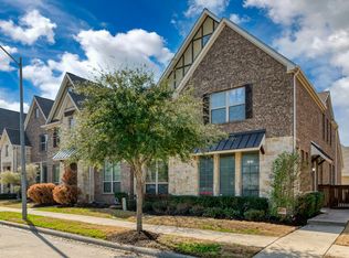 10537 Chaucer Hill Ln, Irving, TX 75063