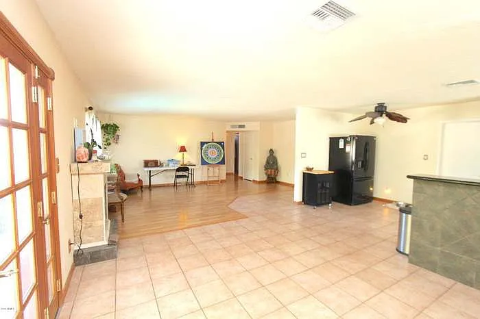 5160 E Waltann Ln — Photo 6