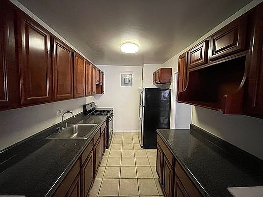 2nd image of 580 Flatbush Ave APT 7H