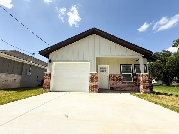 3200 Poplar St, Greenville, TX 75402