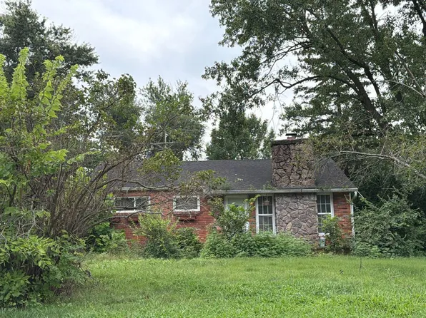 313 W South Ave, Belton, MO 64012
