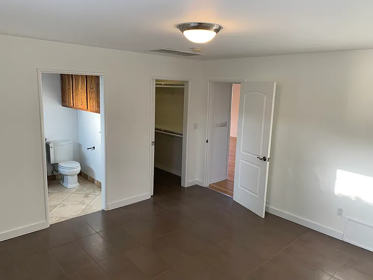 4635 Lindblade Dr #B — Photo 3