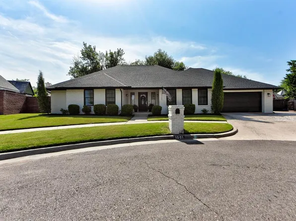 1001 Fountain Gate Cir, Norman, OK 73072