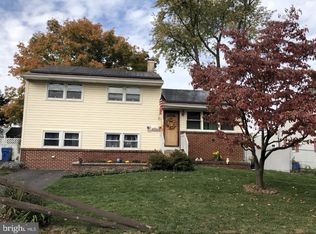 913 Dolores Ln, Croydon, PA 19021