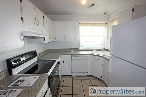 2nd image of 1224 Shawn Dr