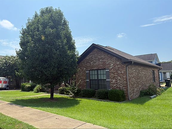2nd image of 1709 Forest Lake Dr