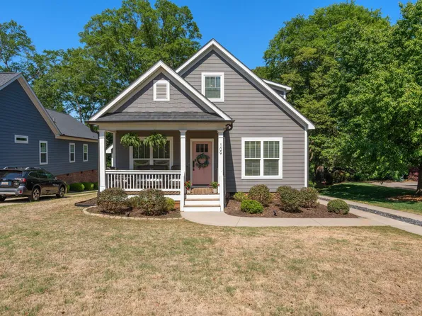 109 W Circle Ave, Greenville, SC 29607