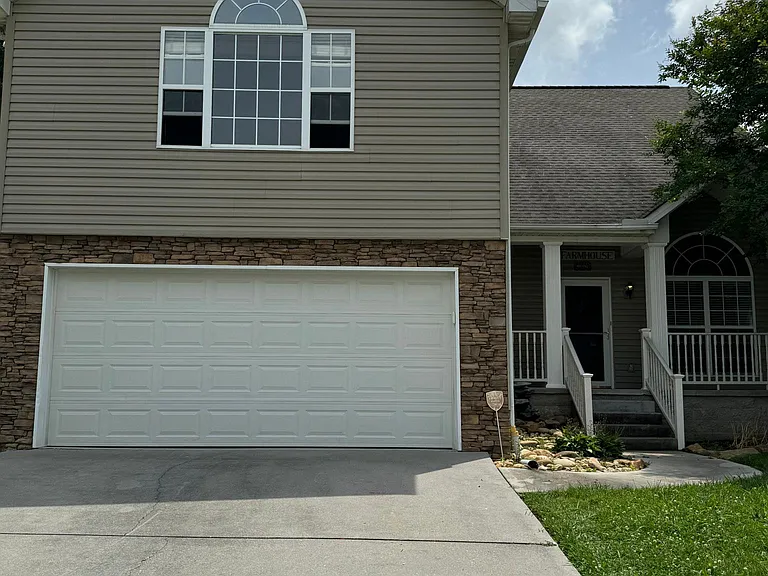 802 Station View Rd — Photo 2