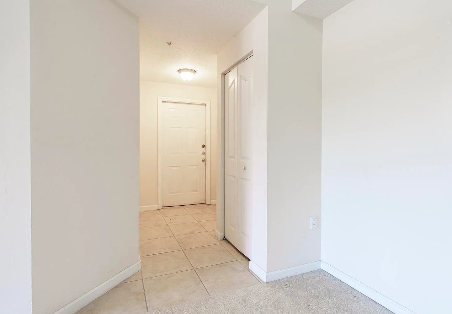 2 bed, 2.0 bath, 1213 sqft, $2,300 — Photo 3