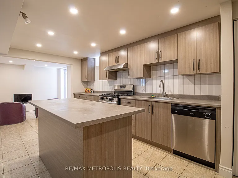 507 Charnwood Ct #BASEMENT — Photo 11