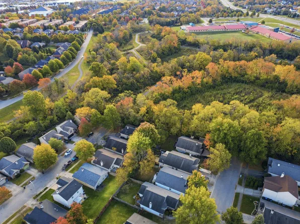 934 Revere Run Dr, Lexington, KY 40509