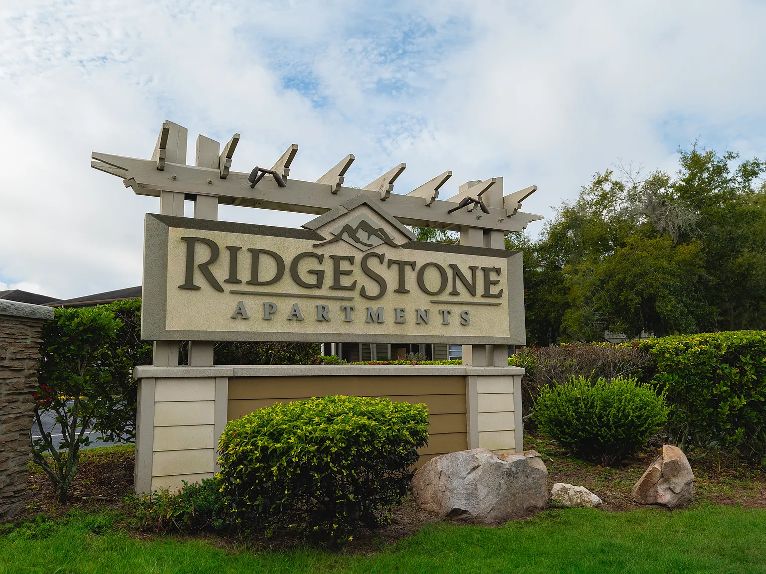 1 bed, 761 sqft, $1,300 — Photo 4