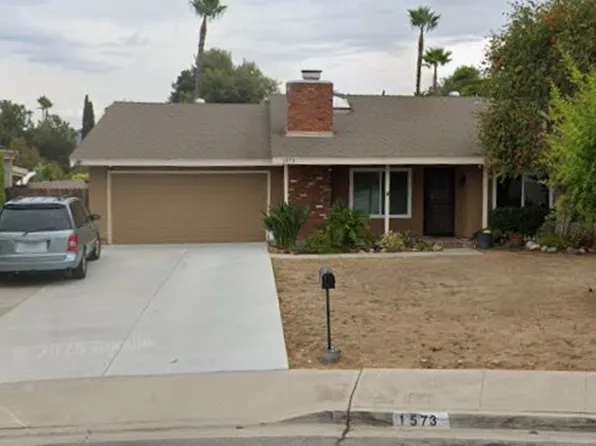 1573 Kenora St, Escondido, CA 92027