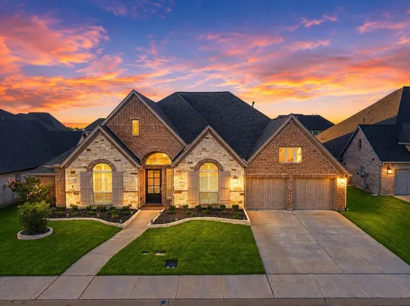 2837 Midlake Dr, Midlothian, TX 76065