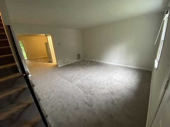 3rd image of 14 Manchester Ct