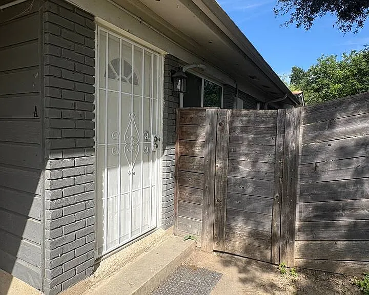 1608 Parker Ln #A — Photo 9
