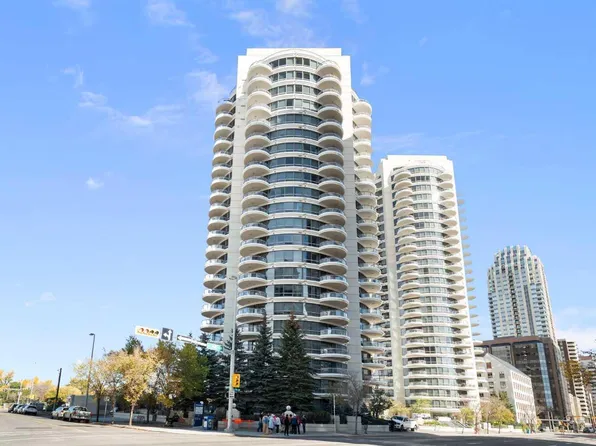 1088 6th Ave SW #1901, Calgary, AB T2P 5N3