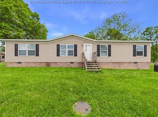 1347 Jackson Ave, Huntington, WV 25704