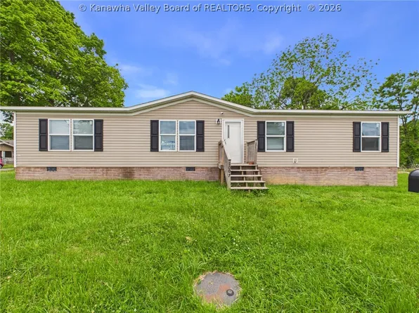 1347 Jackson Ave, Huntington, WV 25704
