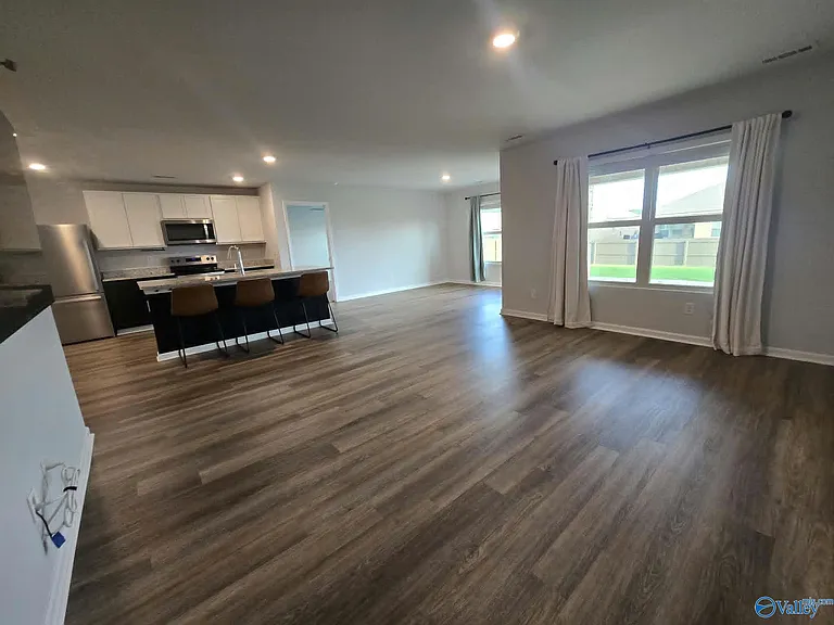 427 Jackson Point Cir — Photo 6