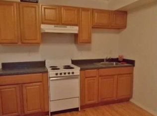 1 Stony Hollow Dr, Ridge, NY 11961