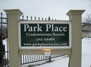 3220 Wood Rd #F-1, Racine, WI 53406