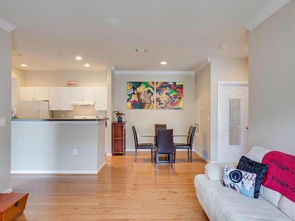 4th image of 11329 Aristotle Dr APT 411