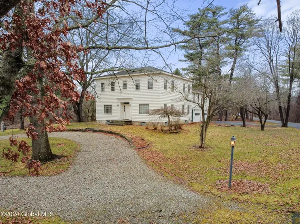 18 Maher Road, Slingerlands, NY 12159