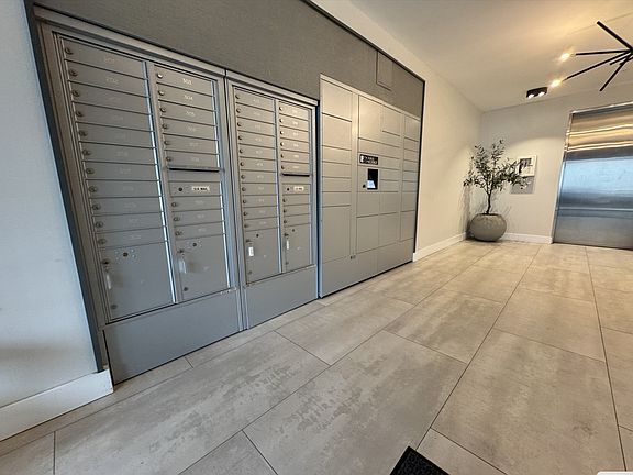 4th image of 413-419 Arlington Ave #409
