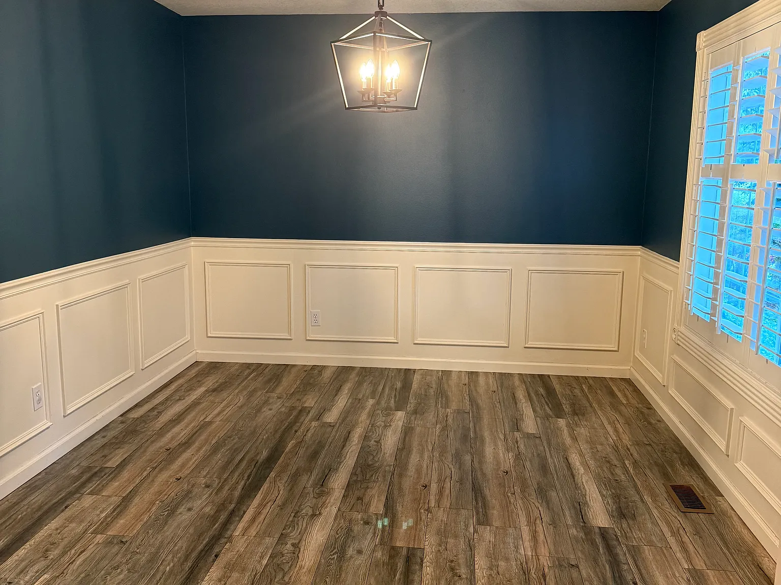 4 bed, 2.5 bath, 2016 sqft, $3,450 — Photo 4