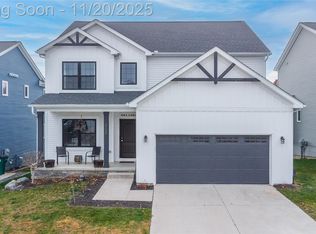 2155 Hidden Ridge Dr, Holly, MI 48442