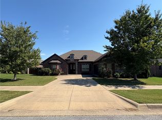 5807 SW Knotty Pine Rd, Bentonville, AR 72713