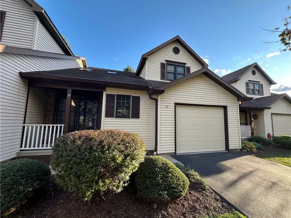 34 Pumpkin Hl, Rochester, NY 14624